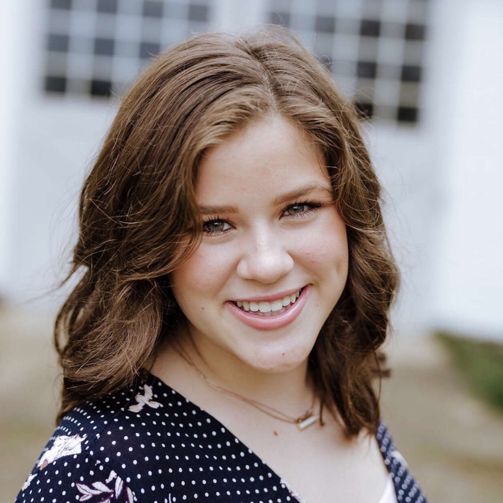 Meet your Posher, Julia